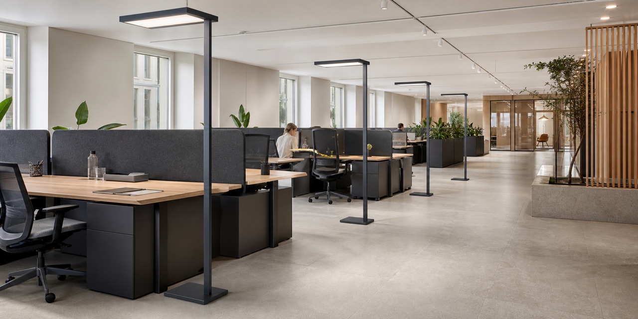 Bürostehleuchten an gemeinsam genutzten Arbeitsplätzen